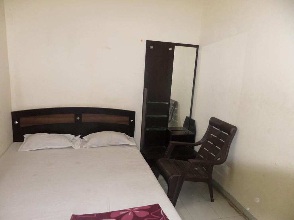 Indradeep Executive Otel Evrengabad Dış mekan fotoğraf