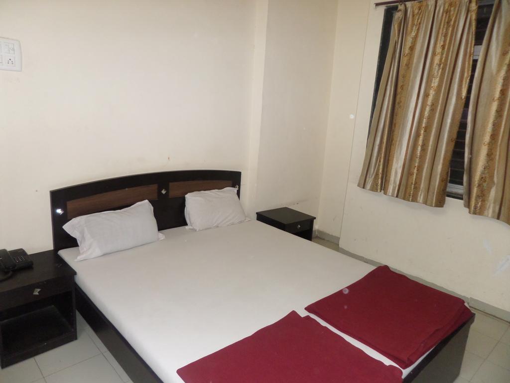 Indradeep Executive Otel Evrengabad Oda fotoğraf