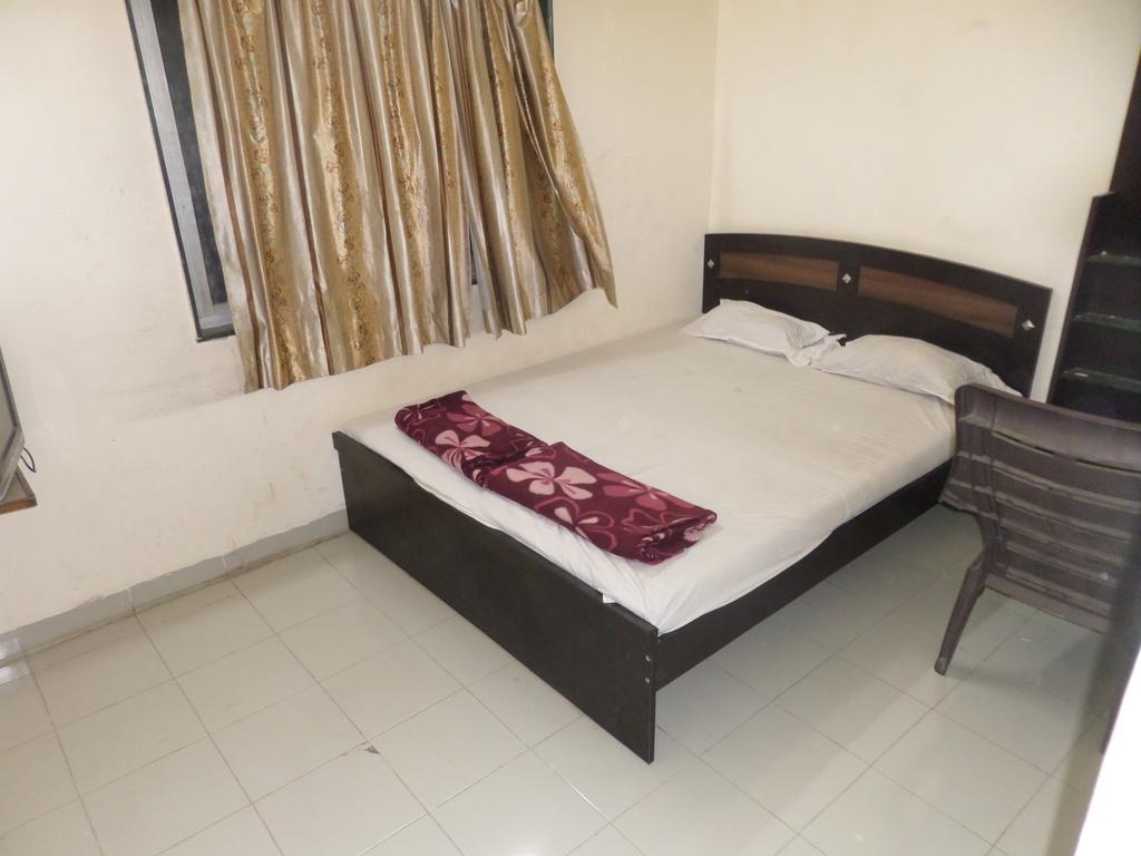 Indradeep Executive Otel Evrengabad Oda fotoğraf